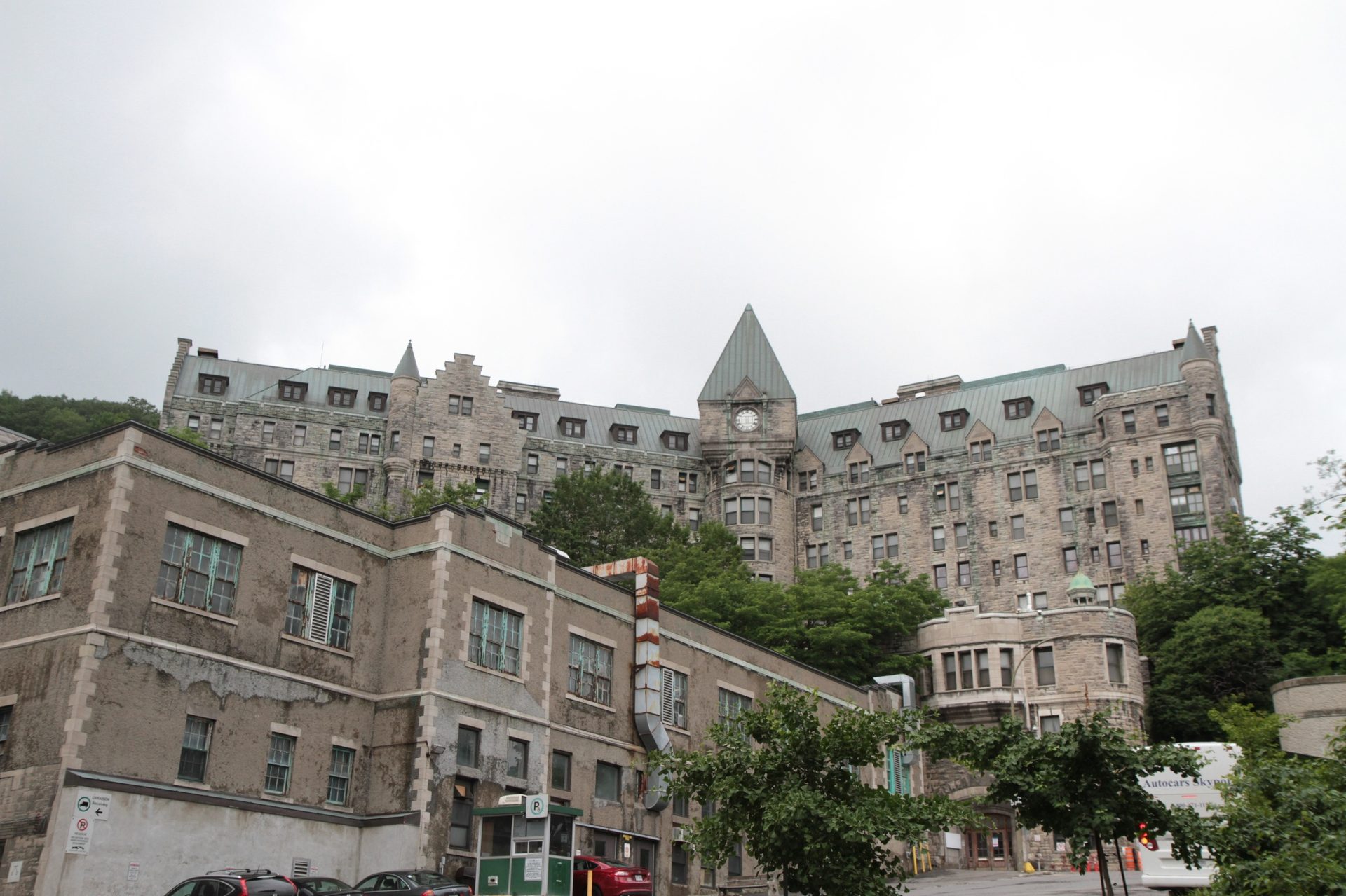 Royal%20Victoria%20Hospital%2C%20Montreal%20-%2005.JPG